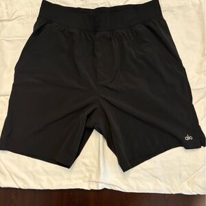 Alo Mens 7” Repetition short